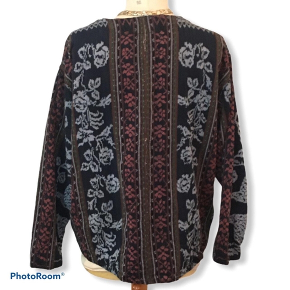 African Print Long Sleeve Top Sold - Picture 4 of 4